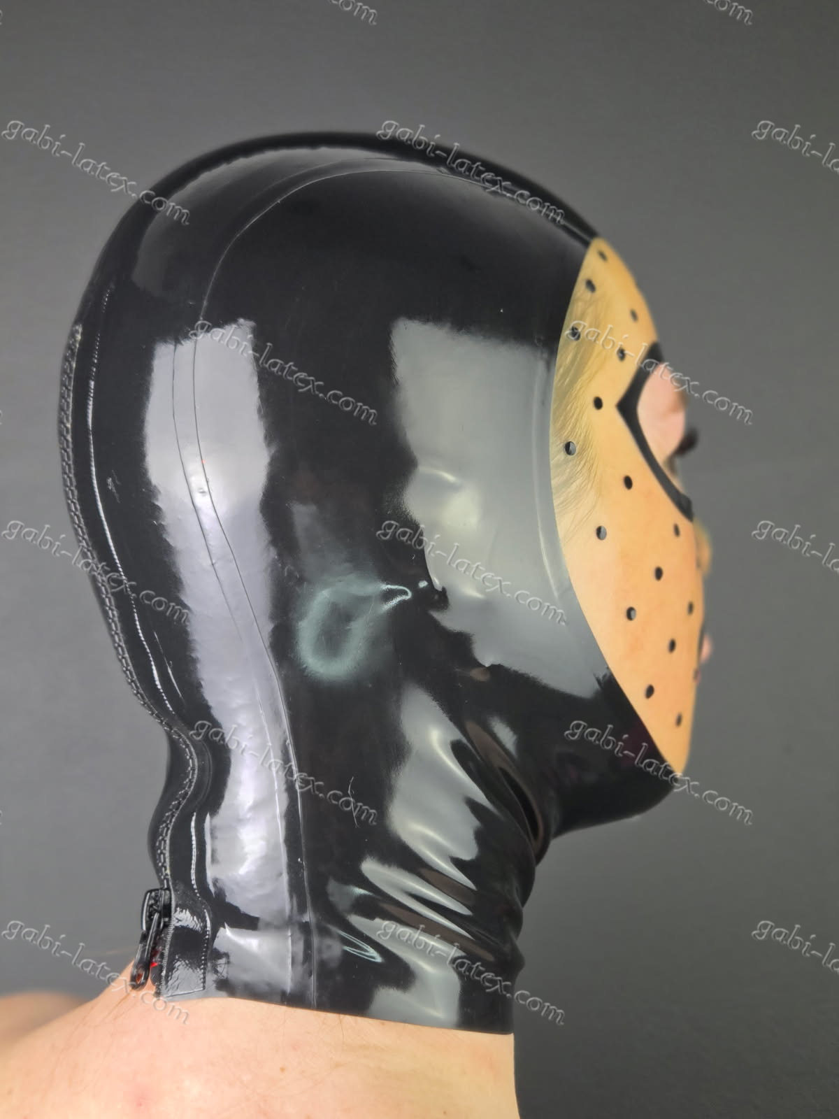 Latex rubber mask transparent front with dots PIPI