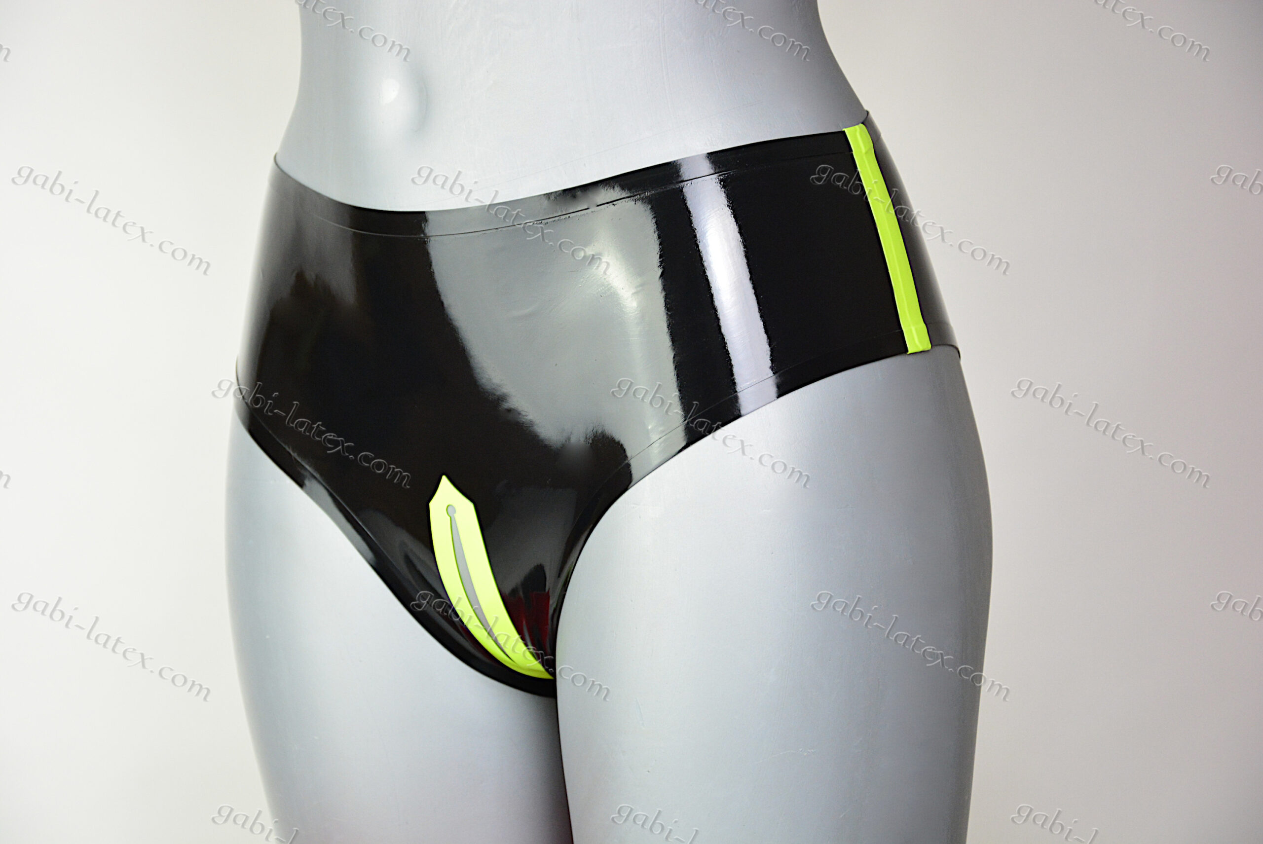 Latex panties with open crotch